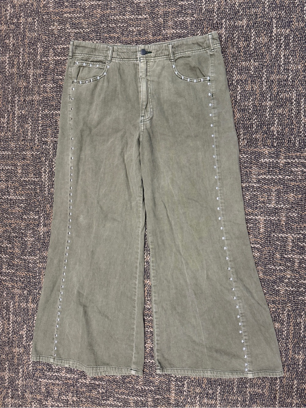 Anthropologie Pilcro Studded Wide Leg Pants Olive Sage Green Size 34 - Picture 2 of 7